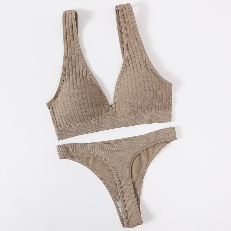 Women Seamless Underwear Deep V Bras Sport Top Lingerie Set